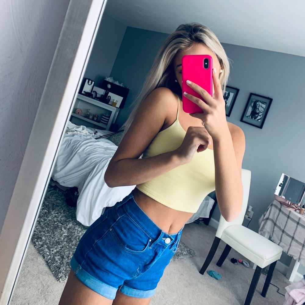 yellow cropped tank top